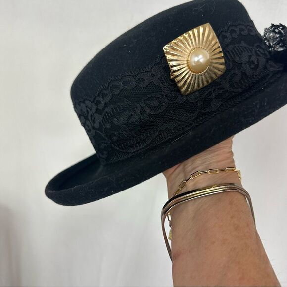 Vintage Arlin 100% Wool Bow  Floral Lace With Gold & Pearl Accent Fedora Hat main image 7